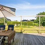 Thomas - 120m From The Sea By Interhome *