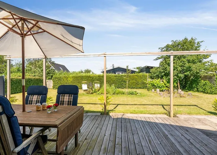 Thomas - 120m From The Sea By Interhome *