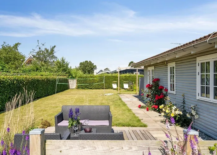 Thomas - 120m From The Sea By Interhome *
